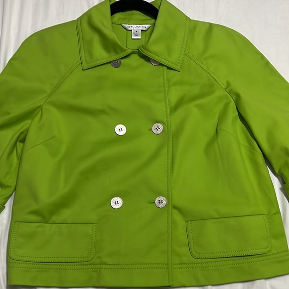 St. John's Coat - Picture 3 of 4